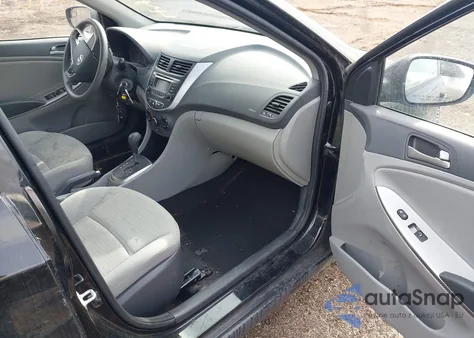 2015 Hyundai Accent Gs z USA, uszkodzony, nr VIN KMHCT5AE2FU231703